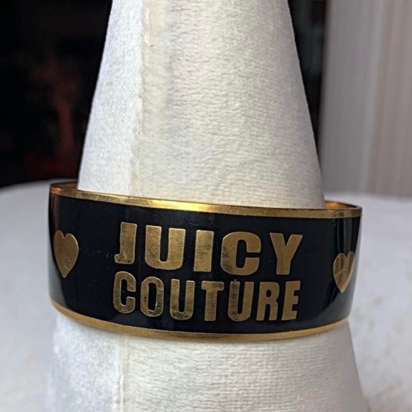 Juicy Couture Black and Gold Heart Bracelet - Picture 1 of 3